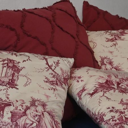 Domus Aurea Bed & Breakfast Saluzzo Bagian luar foto