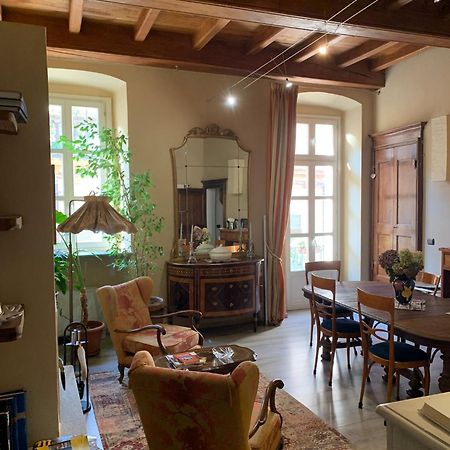 Domus Aurea Bed & Breakfast Saluzzo Bagian luar foto