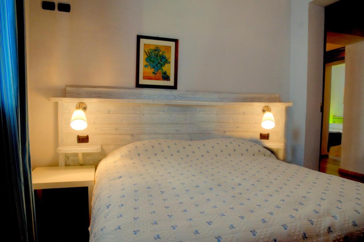 Domus Aurea Bed & Breakfast Saluzzo Bagian luar foto